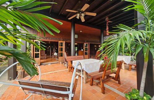 Bang Yai House | The Thai House Homestay & Thai Cooking Experiences