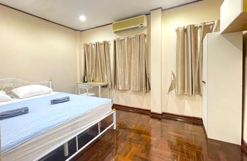 Phra Khanong Nuea House | TheStarHome Sukhumvit71