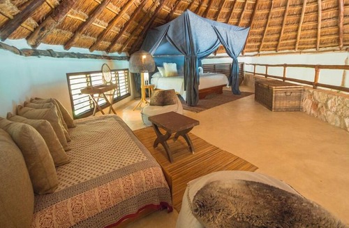 Zona Hotelera House | Three Bedroom House ocean front