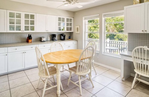 Captiva House | Three Bedroom Pool Home- Direct Channel Views