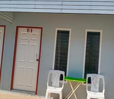 Khuraburi Hotel | Tom's house