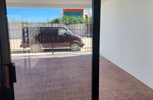 El Centenario House | Tranquil 3-bedroom house in El Centenario with WiFi