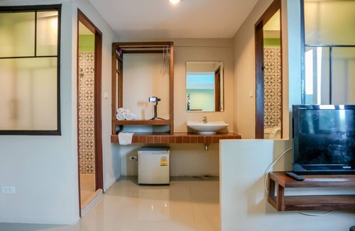 Tha Sala Hotel | Tree Retro