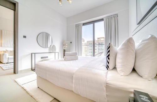 Barsha Heights Apartment | Trendy 1bed with pool, gym and yoga.