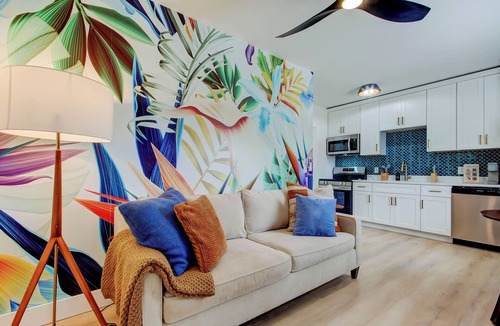 Indian Rocks Beach Cottage | Triplex- 1 Block to the Beach, Heated Pool ,Putt-Putt, bikes, games