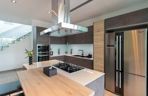 Choeng Thale Villa | Tropical Haven 4 Bedroom Pool Villa