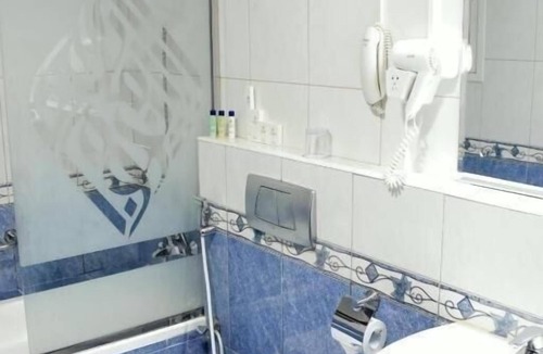 Al Nahda 2 Hotel | Two Bedroom Apartment Near NMC Sociality Hospital
