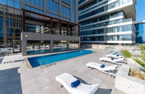 Al Mankhool Apartment | Two Bedroom Apartment Near Sharaf Dg Metro By E R