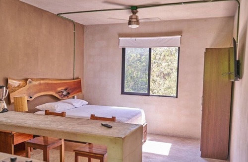 Francisco Uh May Apartment | Uh May