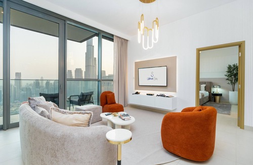 Bur Dubai Apartment | Ultimate Stay/Full Burj Khalifa Views/4 people