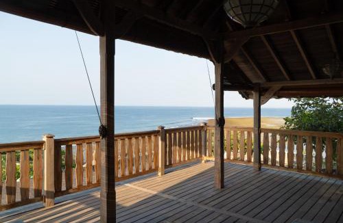 Rote Island House | Ume Lelendo