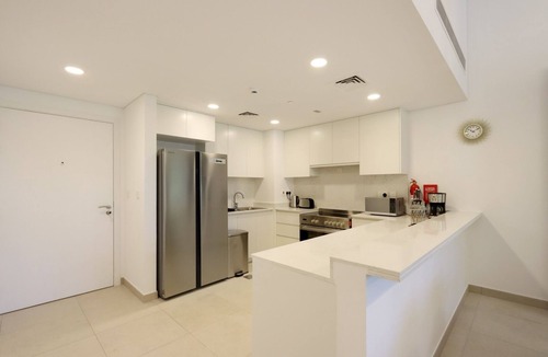 Umm Suqeim 3 Apartment | Upgraded 2BR Close to Souk Mall and Burj Al Arab