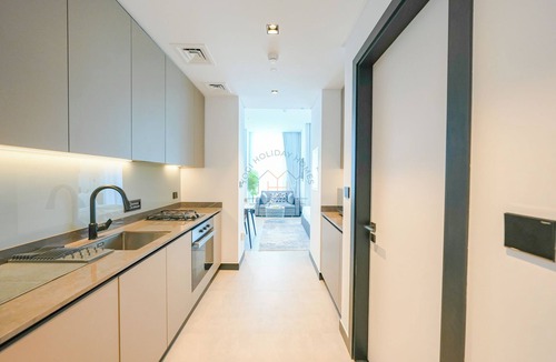 Business Bay Apartment | Urban Skyline City Comfort Studio