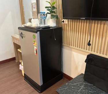 Roi Et Hotel | V Rich วีริชเพลส ร้อยเอ็ด