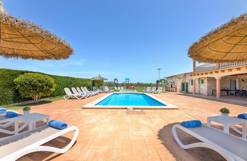 Sencelles House | Vacation Home Can Grau with Pool & Wi-Fi