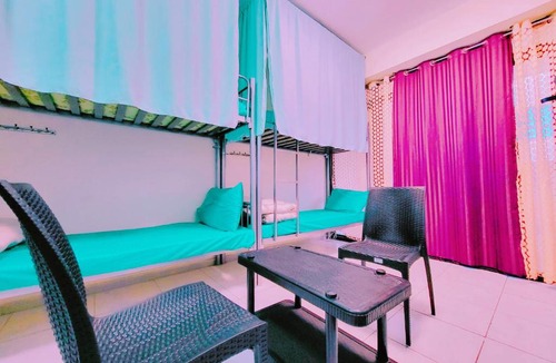 Al Mankhool Hostel | VACATION STAY near ADCB METRO & SHARAF DG METRO Stations