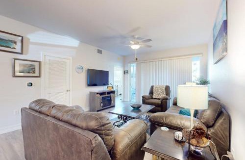 Vanderbilt Beach House | Vanderbilt Villas