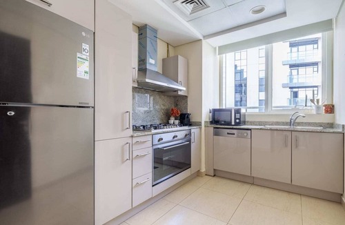 Downtown Dubai Apartment | Vibrant 2BR Apartment w/Maid's room