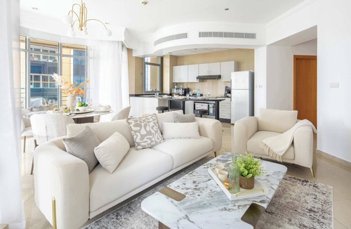 Dubai Media City Apartment | Vibrant 2BR Apt with Harbour Views at Marina Crown