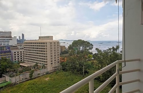 Pattaya Bay Hotel | View Talay 6 by Pat 42