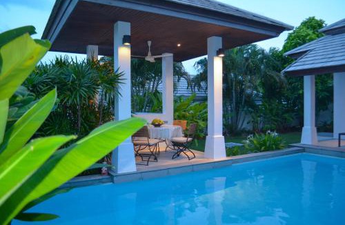 Choeng Mon Villa | Villa Cannes with gym and tennis court