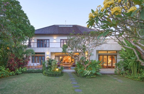 Berawa Villa | Villa Kaira