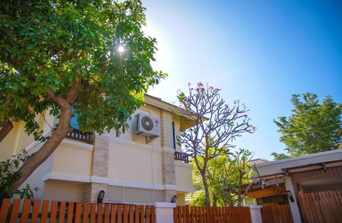 Central Pattaya Villa | Villano.56 pool villa pattaya