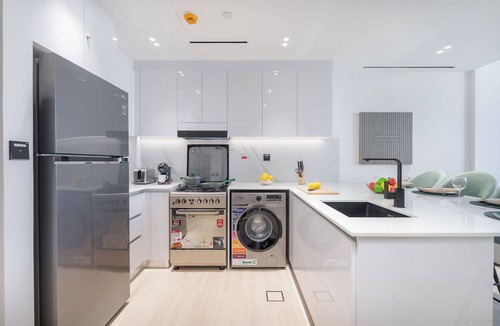 Jumeirah Village Circle Apartment | Vogue 7 mins Sky Dubai 3 mins Cirle Mall
