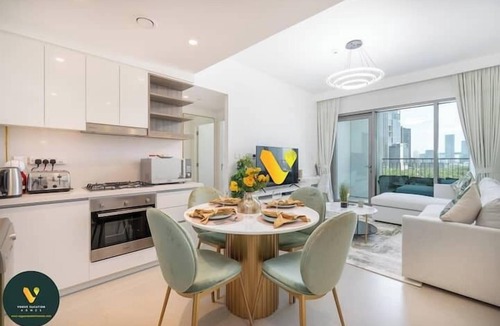 Za'abeel 2 Apartment | Vogue | Downtown with Direct Access to Dubai Mall