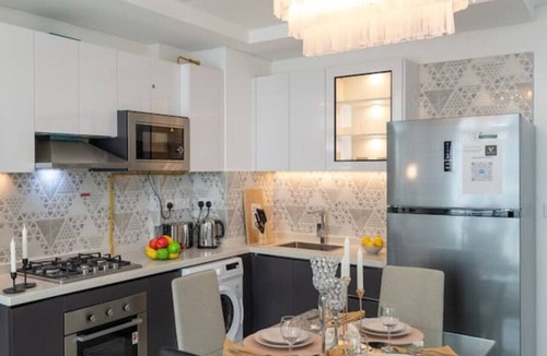 Discovery Gardens Apartment | Vogue| Elegance at Pearlz by Danube
