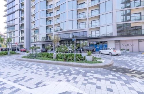 Dubai Apartment | Vogue Elegant Sobha Hartland one bedroom Apartment with kids room, near Downtown with Pool & Gym Access