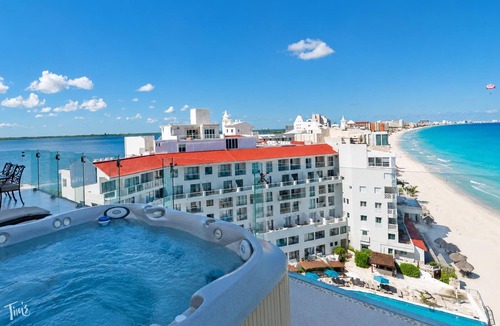 Zona Hotelera Condo | VRBO Premier Host – Beachfront – 8BR/6Bth – Penthouse Combo #323