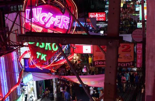 Pattaya Bay House | Walking Street Guest House