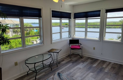 Venice House | WaterFront, access to the gulf , Atlanta Braves baseball golf courses