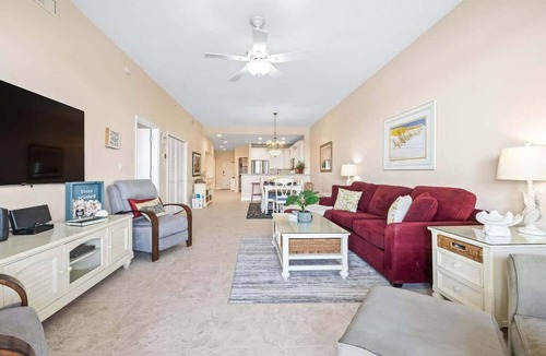 Clearwater Beach Condo | Waterfront Breeze Condo - Pool - Water views