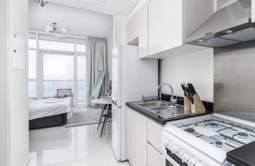 Dubai Apartment | Welcoming Studio in Damac Hills Carson B