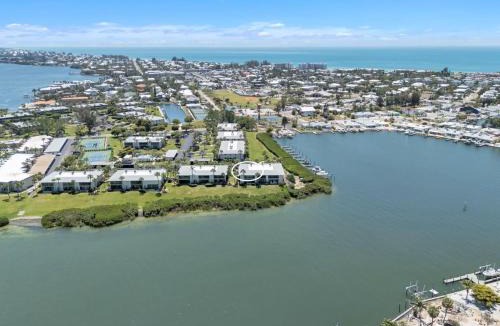 Holmes Beach Apartment | Westbay Point Moorings 274 Home