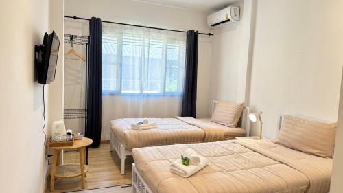 Thapae House | White Cozy Home Chiang Mai