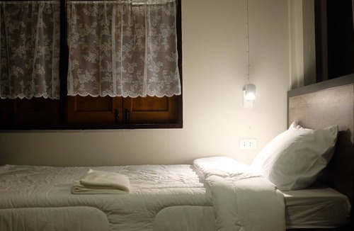 Nuanchan House | Wooden House for Vacations