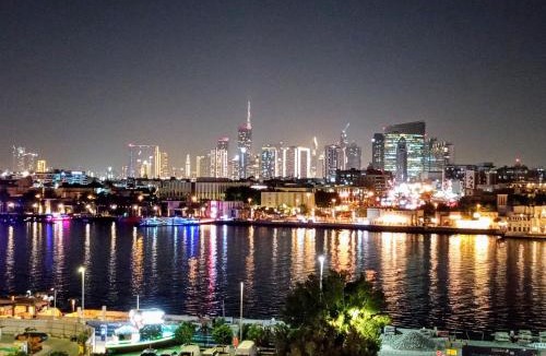 Al Rigga Bed & Breakfast | Wow Amazing BurjKhalifa,Sea&Sunset View,Male Hostel, Near Metro, Airport, Mall & Golf