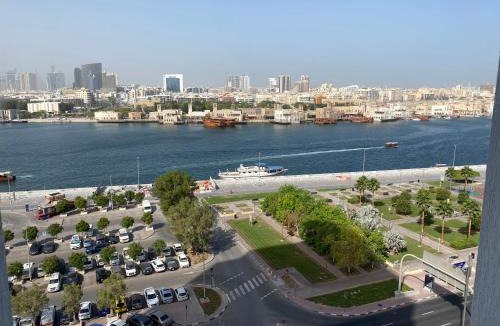 Al Rigga Bed & Breakfast | Wow Amazing BurjKhalifa,Sea&Sunset View,Male Hostel, Near Metro, Airport, Mall & Golf