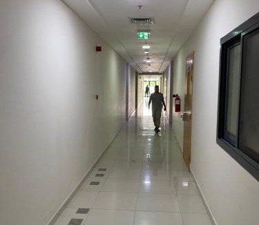 Dubai Investment Park Apartment | Wow Amazing Hostel ,1Bed in Male Dormitory,1min Dip Metro Station And Souq , Airport Shuttle