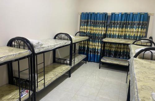 Dubai Investment Park Apartment | Wow Amazing Hostel ,1Bed in Male Dormitory,1min Dip Metro Station And Souq , Airport Shuttle