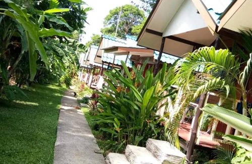 Bai Lan House | X-BAR and Bungalow