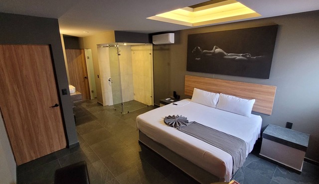 4Play Motel