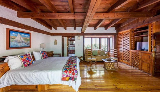 Agradable Hostal sobre el Centro de Valle de Bravo