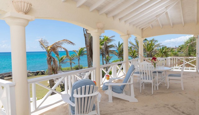 Beachfront 2 bedroom apt. No. 4 right one of the white sand beach of Silver Sands