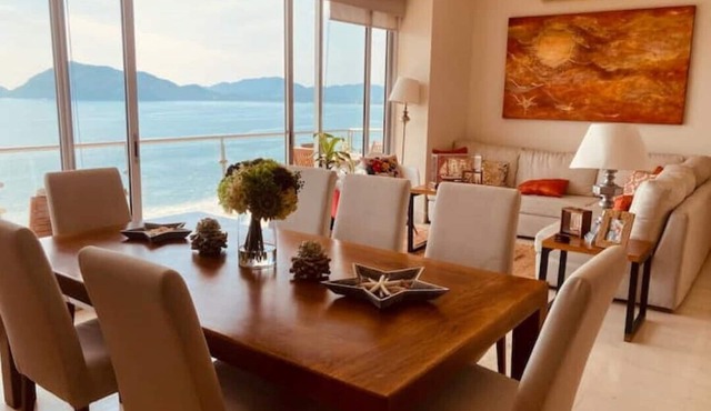 Beachfront apartment in Ponto Horizonte.
