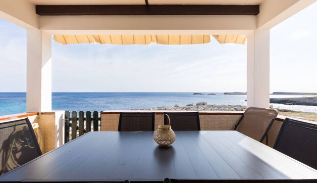 Binilaya - Charming 3-bedroom house - seafront