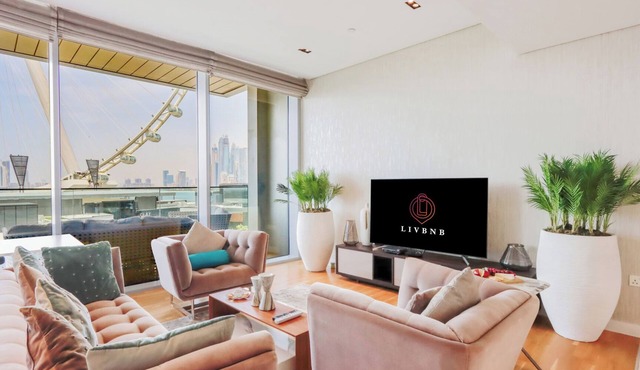 Bright 2 Bedroom Suite in Bluewaters with Ain Dubai View